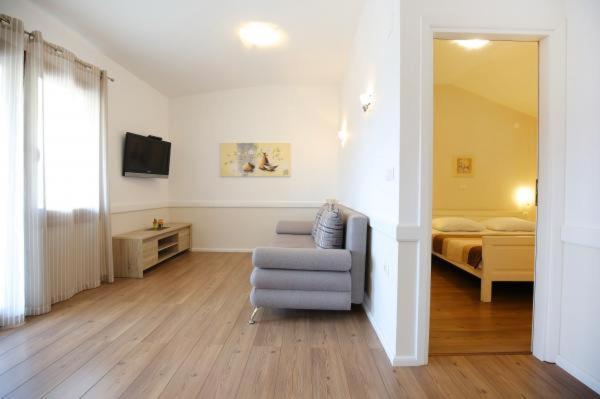 Apartments Lena Sukošan Buitenkant foto