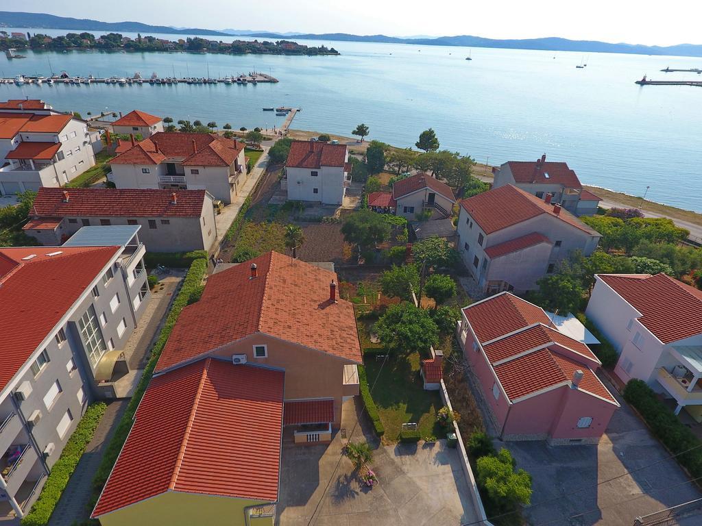 Apartments Lena Sukošan Buitenkant foto