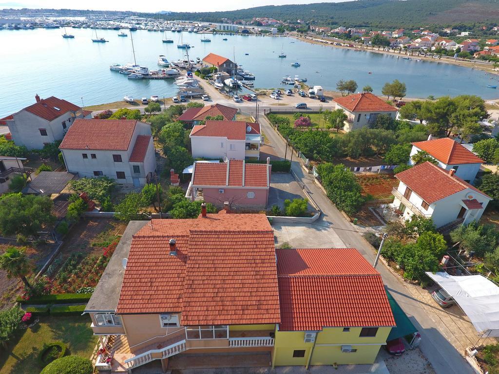 Apartments Lena Sukošan Buitenkant foto
